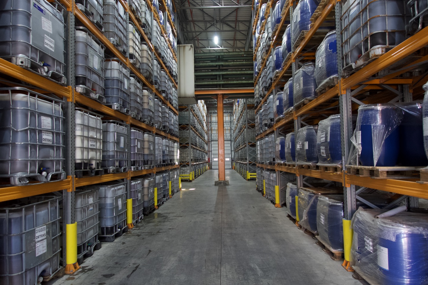 Raw material warehouse
